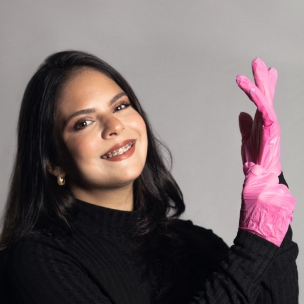 Erika, pro nail technician at KC Nails Miami